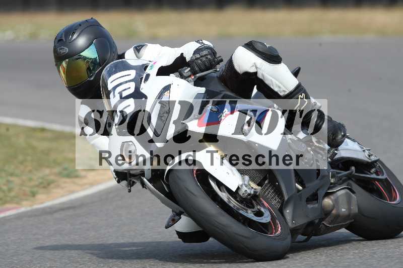Archiv-2022/55 14.08.2022 Plüss Moto Sport ADR/Freies Fahren/550